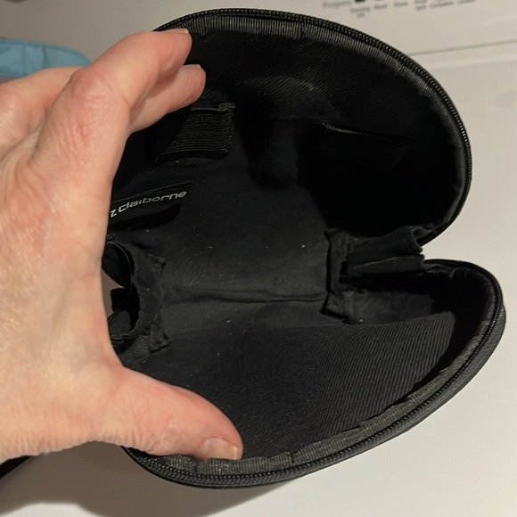 Vintage Liz Claiborne wristlet - Picture 3 of 5